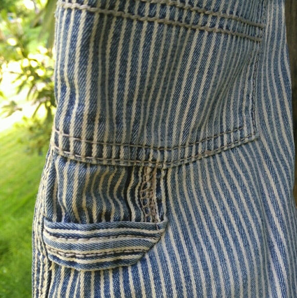 🚜 🆕OshKosh B'Gosh Blue Striped Denim Overalls 6M - Picture 7 of 8
